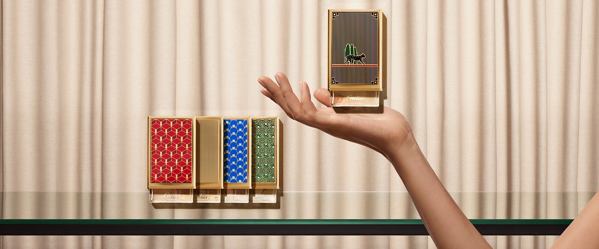 les nécessaires a parfum cartier